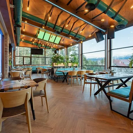 103 View Park & Hotel Panichishte