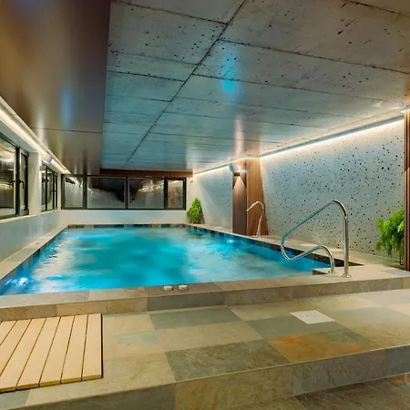 Hotell 103 View Park 4*