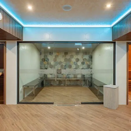 103 View Park 4*
