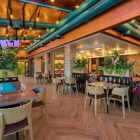 103 View Park 4*
