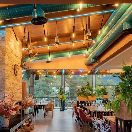 103 View Park Hotel 4*