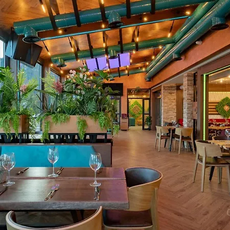 103 View Park 4*