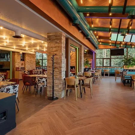 103 View Park & Hotel Panichishte