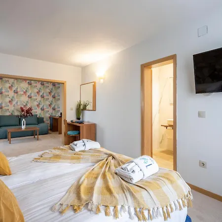 103 View Park Panichishte