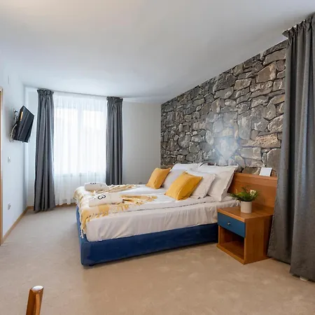 103 View Park Hotell