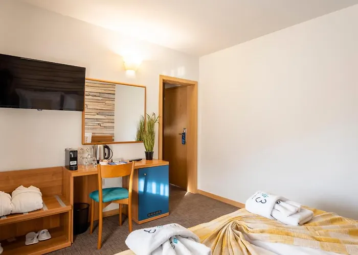 103 View Park 4* Panicziszte