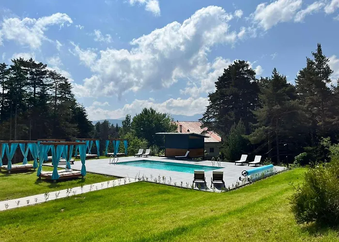 103 View Park Паничиште