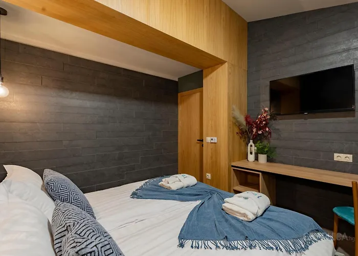 103 View Park Panicziszte